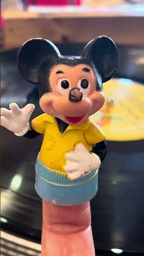 MICKEY MOUSE 1970'S FINGER PUPPET DOLL