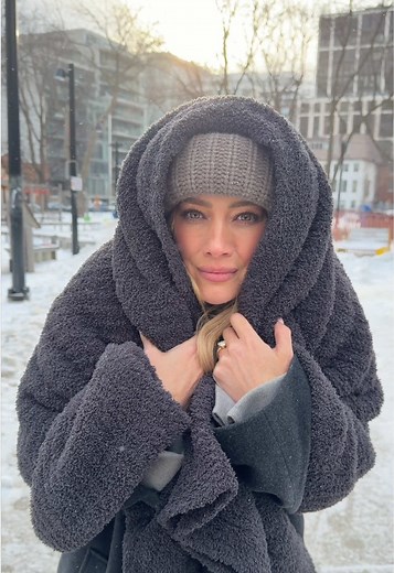 Hilary Duff's Iconic Performance During Polar Vortex
