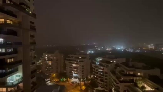 📽️Footage BEFORE & AFTER: The moment an Iranian ballistic missile strikes Petah Tikva, Israel — followed by the aftermath. #israel