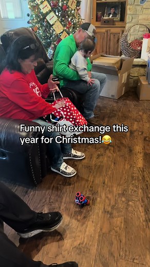 Merry christmas from my crazy family to yours! #shirtexchange #christmas #family