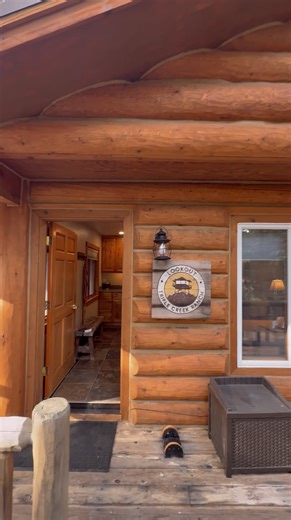 Tour | Lookout - One Bedroom Cabin Suite