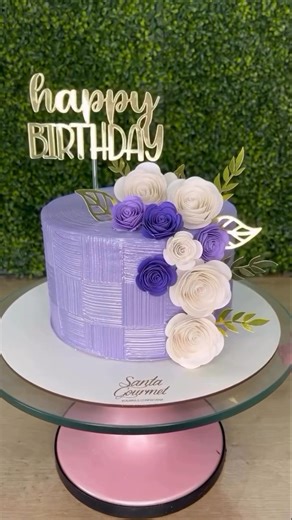 CAKE ESSENTIAL DEALER on Instagram: "Master the art of icing with just a silicone brush! This simple tool creates stunning textures and pro-level designs – perfect for home bakers who love to add that elegant touch. Save this tip for your next cake decorating session! Tag your baking bestie who needs to try this! #HomeBakerTips #CakeDecoratingIdeas #IcingDesign #SiliconeBrushHack #BakersOfInstagram #BakingWithLove #WomenWhoBake #HomeBakingFun #BakingMadeEasy #CakeDecorInspo #BakingMoments #Bakin