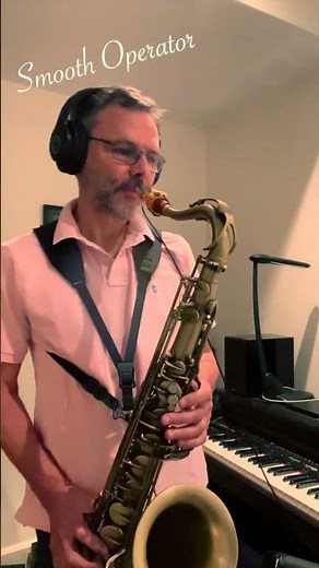 Smooth Operator (Sade) : intro and solo with tenor saxophone. #shorts