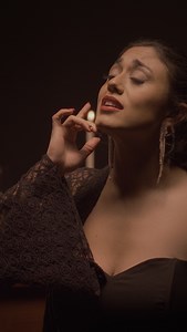 10K views · 752 reactions | Les presento mi nueva canción: “Hoy te extraño” trabajo musical hermoso que realizo @hugo_casas_ok Productor Artístico de la obra.  Además destacar la realización del clip de @noiseproduce; dirección @jonacerri ; producción y fotografía de @godymex. ️ Estilismo siempre impecable, trabajo de la genia @luzvarela.ok  Vayan a verlo a mi canal de YouTube completo❤️❤️ | Valeria Lopez Vila | Facebook