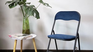 Cheap Wholesale Portable Banquet Folding Chair Outdoor Restaurant Tables and Chairs Custom Retro Metal Folding Chair for Wedding