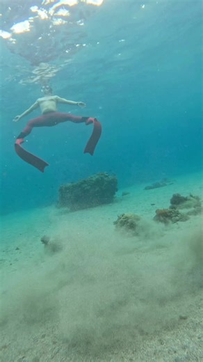 Exploring Solo Freediving: Finding Peace Underwater