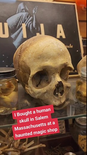 I Bought a haunted human skull at a Magic Shop In Salem, Massachusetts. can't get anymore Salem/spooky vibes then this.. Subscribe to see what I do with it. #haunted #salem #salemmassachusetts #ghost