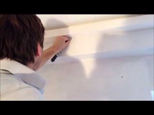 Corniche en plâtre pour éclairage LED fixée facilement. Cornice in plaster