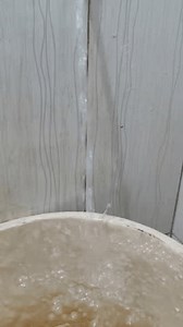 clip-3472370883-tap-water-poured-out-full-bucket