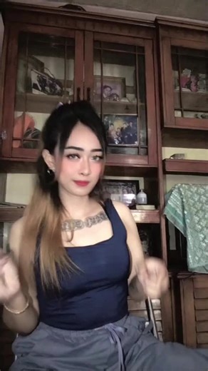 Ibu anak tiga (@devi.mega2)’s videos with suara asli - yyaa - yayAaaaa