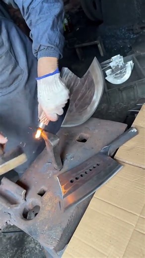 Hand-Forged Power! Bone Chopping Knife #HandForged #Blacksmithing #Craftsmanship