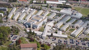 American Legion National Commander Brett Reistad visted Landstuhl Regional Medical Center to meet with service members and veterans. | AFN Kaiserslautern