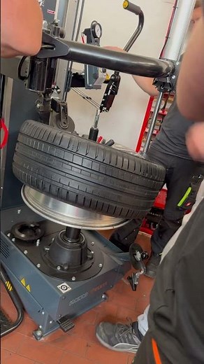 Tire Changer Tutorial: Mounting Tires