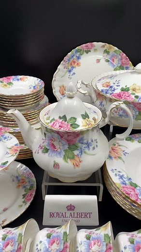 Royal Table Ph on Reels