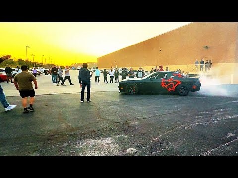 A Small pop up car meet turned into a huge slideshow! 