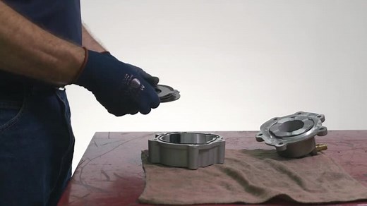 Endurant Service Procedure - Lower Countershaft Cover and Inertia Brake Assembly - Eaton videos