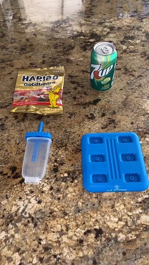 Delicious Sprite and Gummy Bear Popsicle Recipe!