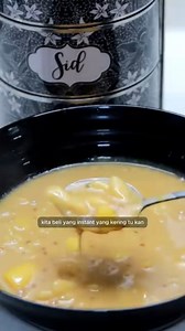 Bubur Chacha orang dulu dulu ni simple sangat. Actually, Mak tak letak pun sagu atau keledek. cuma dia suka warnakan chacha tu supaya Sid makan 😂 Tapi bila da umur umur gini, i really appreciate yg original yg tak berwarna. 😅 cuma tangan ni gatal, masukkan sagu dan keledek (durhaka sikit dgn resepi Mak hehe) 200gm Tepung Gandum (Prima) 100ml Air 1/4tsp Garam Halus 500gm Keledek 50gm Sago 2L Air Daun Pandan 250gm Gula Melaka 500ml Air 200ml Santan Kara Barang Sid Pakai: Wyking Saucepot 24cm htt