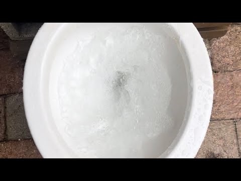 2010s round vortens Vienna toilet flushing on a mid tank!!