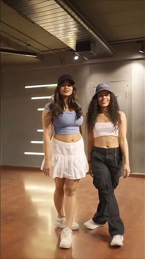 Aura 10/10 ✨ Ketika Sharma’s Dance Performance Feels Effortless 🎵#shorts #ketikasharma #aura1010