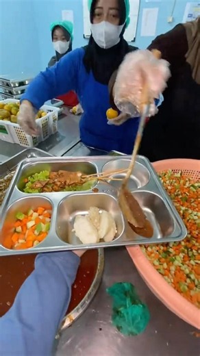 President Prabowo's Free Nutritious Meal Menu #mbg #food #shortvideo #prabowo
