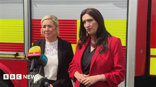 Belfast: NI leaders condemn sectarian attacks on homes