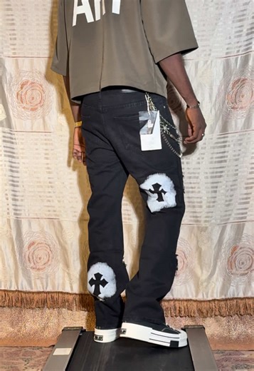 Pantalon Flare : Commandez Maintenant à Abidjan !