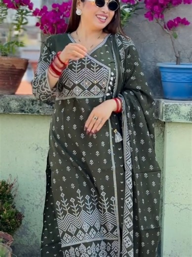 New year offers for customer price 950/-only All size available #dmusnow📲 #worldwideshipping #premium #quality