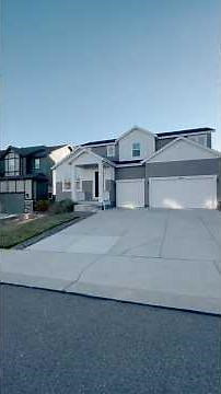 Stunning Residence for Sale in Castle Rock, Colorado!