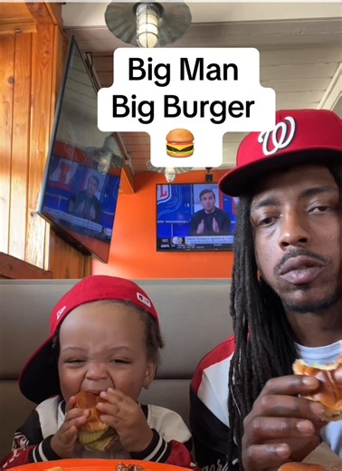 We at Hooters 🦉 come eat out with Us!!#hooters #wings #lunch #lunchideas #foodreview #mukbang #restaurant #chickenwings #bonelesswings #fy | Greesko Makaro