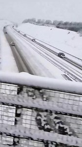 263K views · 1.1K reactions | Urlingford over M8 with heavy snow, video from Darragh Scott. We need local authorities to work together now and get snow ploughs from counties that don’t need them down to areas that do need them. The freeze coming the next few days will cause a lot of issues but especially where snow is lying. | Carlow Weather | Facebook