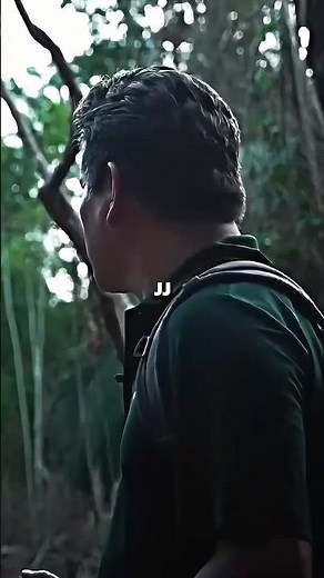 This Man Is a Master of the Jungle 🤯