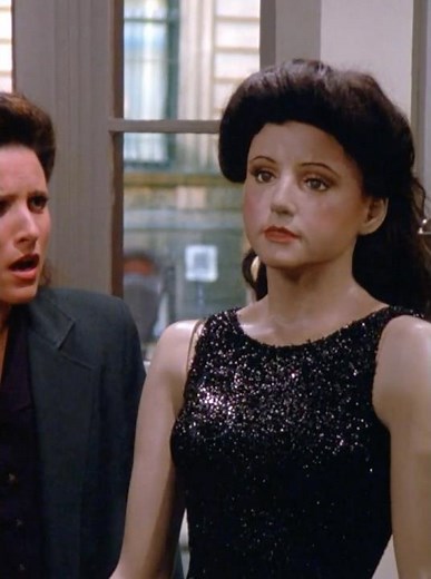 Elaine's twin is a mannequin #shorts