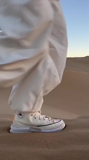 The Run Star Legacy CX: perfect for your Avant-Futuristic ’fit. @kyrakilla #converse