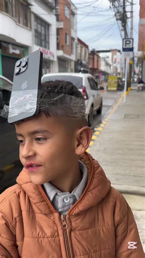 El zayita compró iPhone y esto pasó 😰🤭@AMERICAN MOVIL #loszayas #humorsano😂 #comedia #elzayitabiche