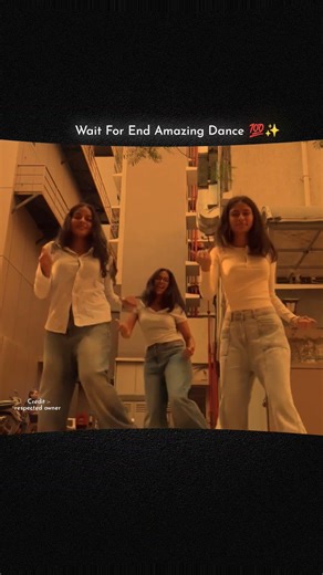 Chamma Chamma || Girls Dance || WhatsApp (Lyrics) Dance Status ||