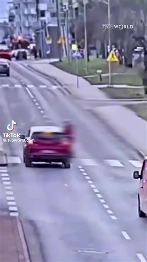 ncleong99 (@ncleong99)’s videos with sonido original - UltraLand