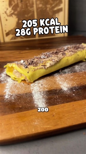 Die besten Rezepte für deinen Muskelaufbau gibts in meinem Seminar, also schau gerne auf meinem Account vorbei🫵😁 - Meine Zutaten (4 Stück): 25g Dinkelmehl 2 Scoops Vanille Protein (66g) 150ml Schwarzwald Milch 2 Eier - 170g griechischer Joghurt 0,2% 15g Erdnussbutter 16g Schoko Protein Süße nach Wahl (bspw. 15g Erythrit) - #aufbauseminar #muskelaufbau #highprotein #eiweißrezepte #diät