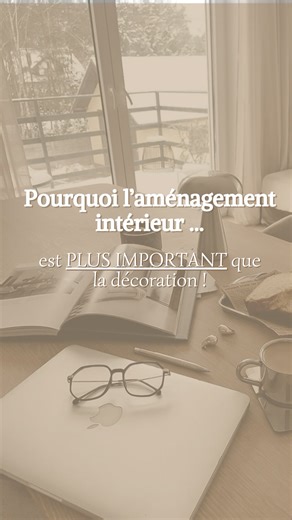 Isa ┃ Décoratrice d’intérieur & designer d'espace on Instagram: "Pourquoi la décoration ne suffit pas à créer un bel intérieur On les connaît tous, ces intérieurs design et lumineux qui font rêver. Volumes généreux, ambiance magazine, décoration parfaitement maîtrisée. Mais ce qu’on oublie souvent, c’est que ces projets reposent d’abord sur : → un plan de maison bien pensé → une organisation des espaces cohérente → une vraie réflexion sur l’aménagement intérieur, bien avant la déco. La vérité es