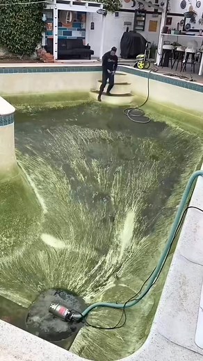 #pressurewashing #usacleaning #satisfying #satisfyingvideo #signcleaning | Merle Baird | Facebook