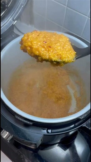 RED LENTIL & HALLOUMI CURRY *PRESSURE COOK* Ninja Foodi Recipe | Quick & Easy Vegetarian Curry