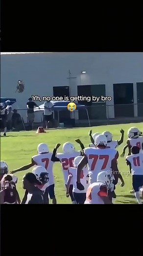 I don't think he's in thier grade 😭 #americanfootball