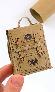 DIY toilet paper roll Backpack | DIY by Pipe-Cleaner-Crafts B