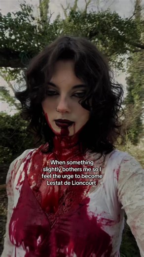 Vampire-Themed Photoshoot Inspiration