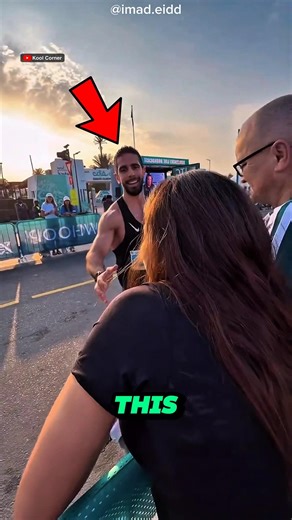 Runner Stops at Finish Line to Carry Daughter Across – Makes Her Youngest EVER Medalist!