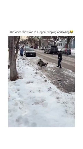 Nostalgia Community on Instagram: "I bet he cried when he got back in his vehicle😭 Credit: unknown 🎥: The video shows an 🧊 agent slipping and falling during a migration enforcement operation. The moment was caught on camera and has since gone viral across social media, drawing mixed reactions online."