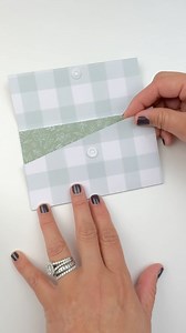 Here’s my last post for 2024! Make this 3 pocket paper fold in minutes (about 10). Comment LINK and I’ll DM the measurements and supplies I used! #craftoftheday #paperlovers #craftylife #snailmailideas #stationeryaddicts #craftsofinstagram #penpallove #papercraftingaddict #craftlove #craftaddict #diycrafting #craftingtime #penpalrevolution #happymailideas #stationerylovers #craftidea #papercraftersofinstagram #paperfold #easycraft #craftersofig #makersgonnashare #papercrafters | thediyday