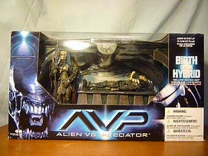 McFarlane AVP Aliens Vs Predator Birth Of The Hybrid Playset