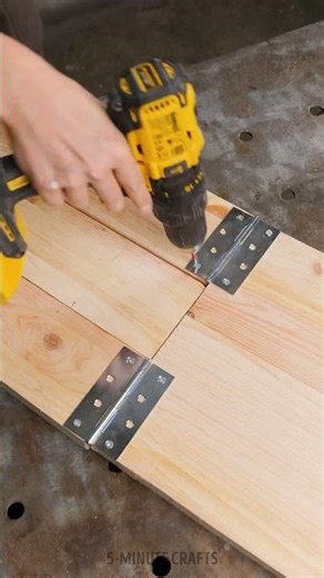 The most simplest DIY stool! 🪑 From only three wood pieces 🪵