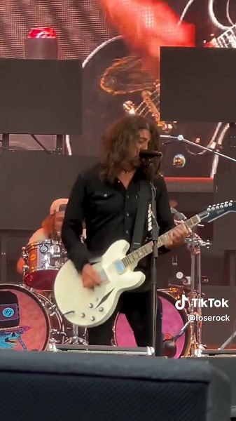 Shane Hawkins. My Hero. Full video #foofighters #shanehawkins #davegrohl #davidgrohl #rockband #rockmusic #musicvideo #london #londonstadium #taylorhawkins #band #musicians #grunge #postgrunge #loserock #90s #fyp